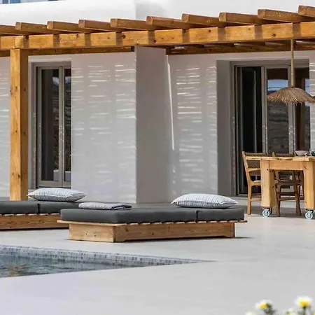 Stephanie With Heated Pool, By Red Windmill Villa *